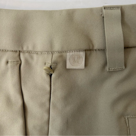 Lululemon ABC Classic-Fit Shorts 7" Warpstreme Men 38 Trench Khaki Casual Chinos - Picture 8 of 9